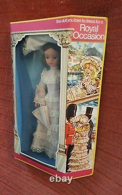 1977 SINDY Royal Occasion Doll Pedigree dolls NIB Very Rare Collectible
