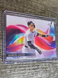 2024 Topps Chrome Update Aaron Judge Helix #HX-17 (RARE HIT 14,585 hobby)