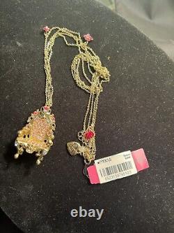 Betsey Johnson Imperial Fox Collection Throne Pendant Rare 11