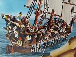 New LEGO IMPERIAL FLAGSHIP 10210 RARE! From 2010 Pirate Ship redcoat galleon