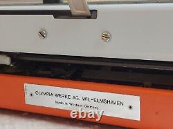 Rare 1970 Elite Italic Font Olympia Traveller de Luxe Typewriter W New Ribbons