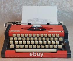 Rare 1970 Elite Italic Font Olympia Traveller de Luxe Typewriter W New Ribbons