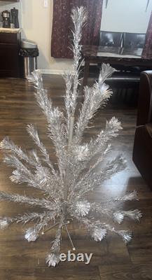 Rare 4 ft Aluminum Pom Pom Royal Pine Tree with Original Box