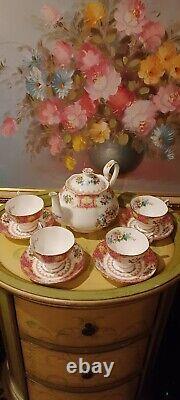 Rare Royal Albert Lady Carlyle 33-Piece/service for 4 set/Tea pot, bowls & more