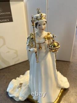 Rare Royal Doulton Figure Her Majesty Queen Elizabeth II HN 4372 Golden Jubilee