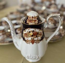 Royal Albert Heirloom Coffee Pot (Rare To Find)