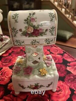 Royal Albert Old Country Roses Musical Mailbox With Kitten- RARE- Mint Condition