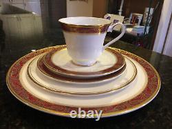 Royal Doulton, Martinique 5 Piece Place Setting, New Old Stock RARE & Disc