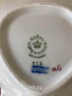 Super rare Royal Copenhagen Princess Burgundy Shell Dish Small Plate tableware