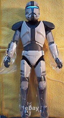 USB POWER! RARE! NEW MINT! Hot Toys Imperial Commando Bad Batch TMS128 (US)