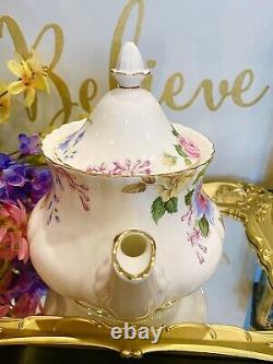 Vintage Rare Royal Albert Beatrice Large Teapot. Like New